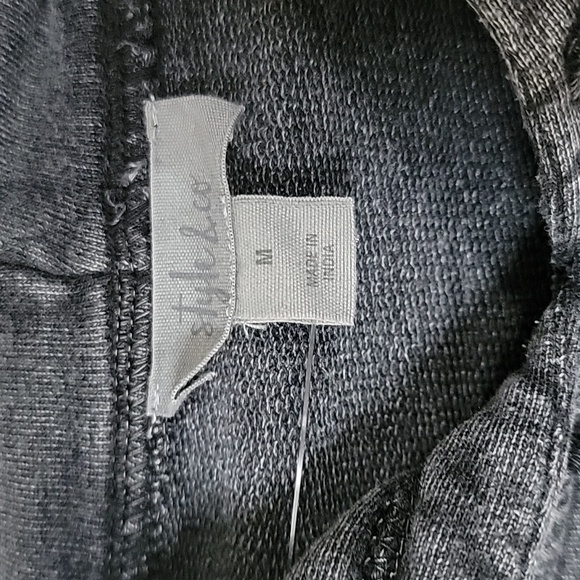 Style & Co. - Picture 2 of 5